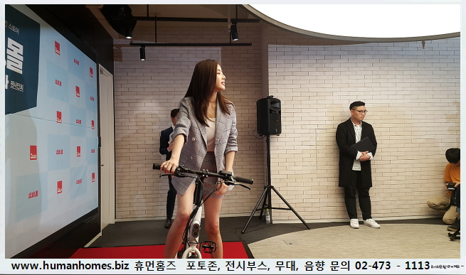 2f60afa73aafbeffdee9a4940b7a80b4_1526555